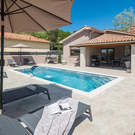 בית נופש Luxurious In
