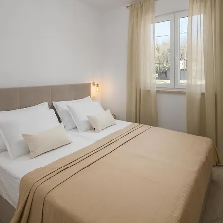 Luxurious In * Labin (Istria)